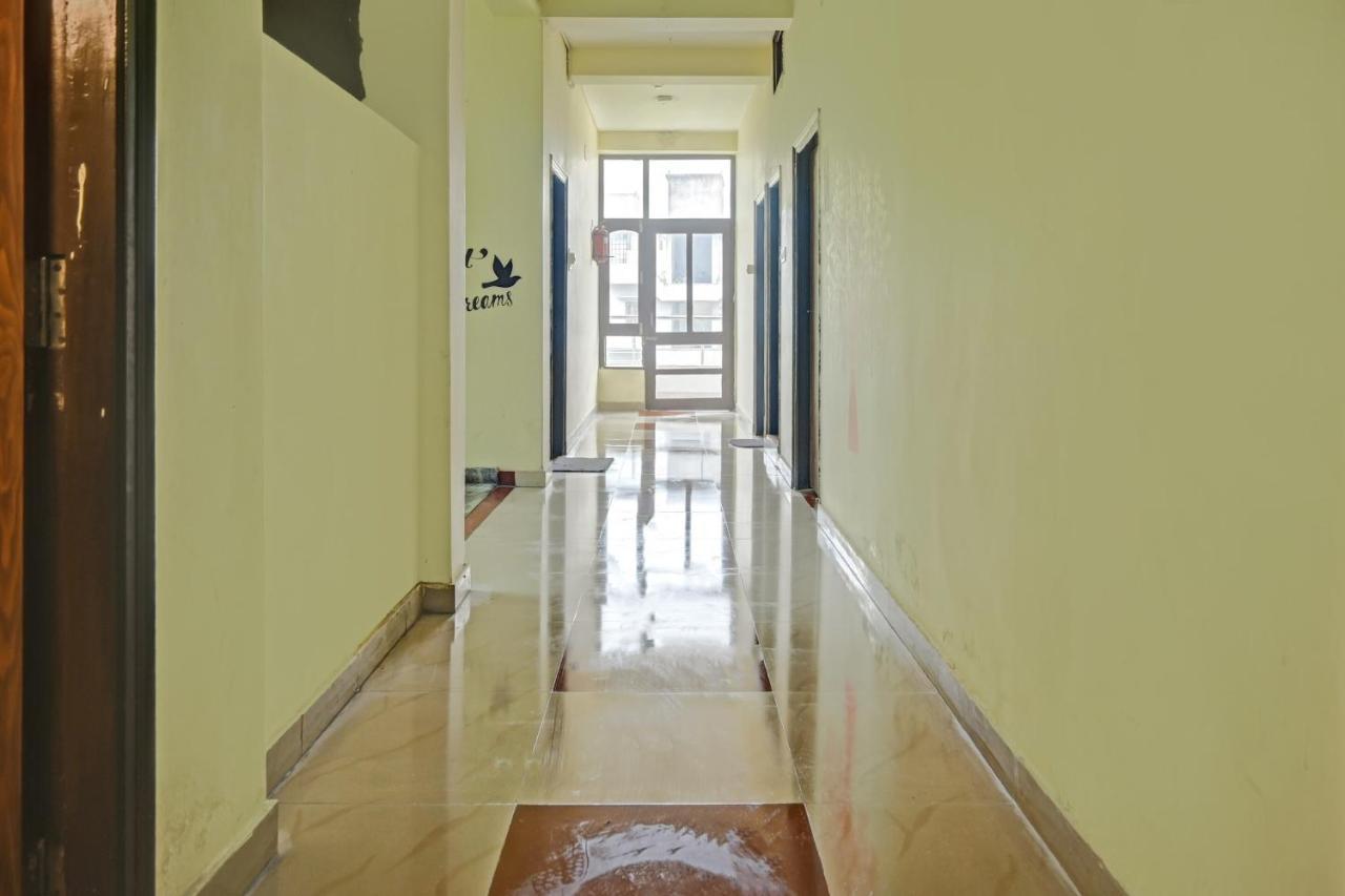 Oyo 7498 Hotel Aparajita Βαρανάσι Εξωτερικό φωτογραφία
